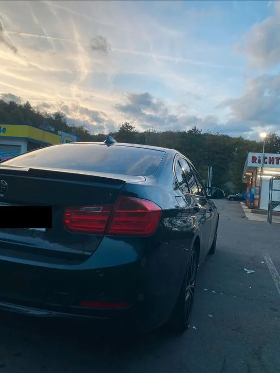 BMW 320