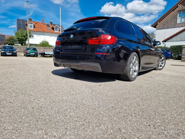 BMW 525