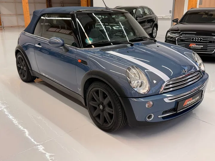 MINI Cooper Cabrio