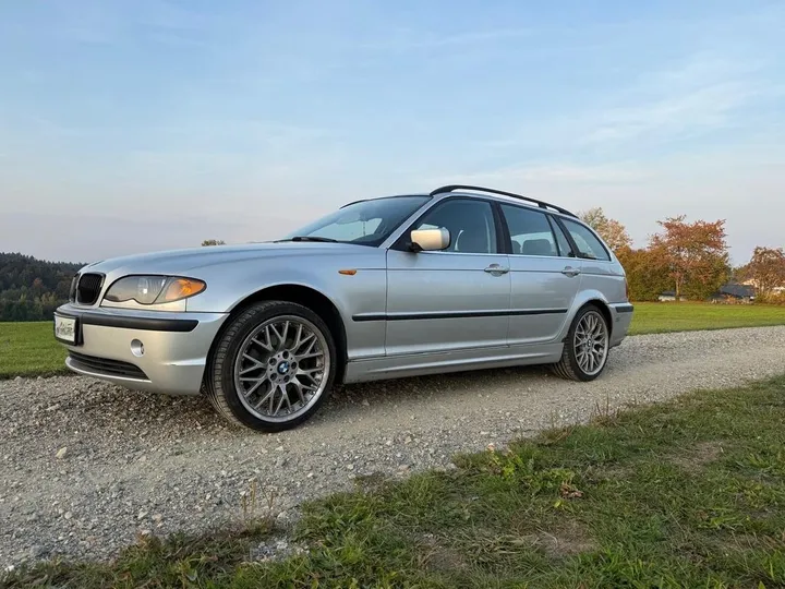 BMW 320