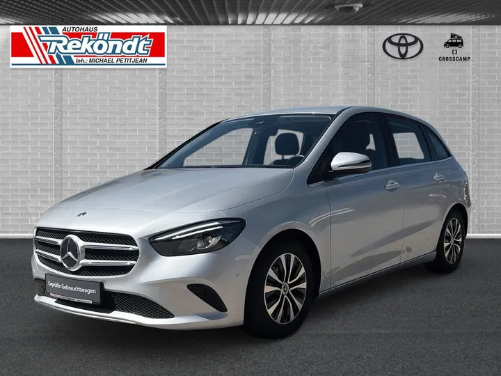 Mercedes-Benz B 200