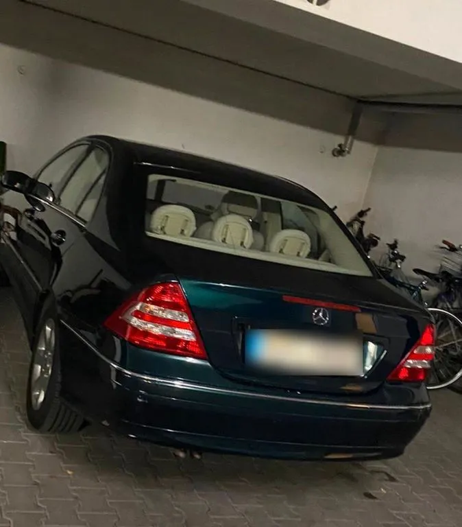 Mercedes-Benz C 200