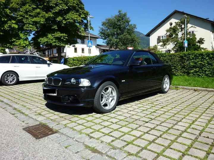 BMW 323