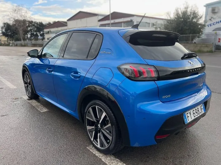 Peugeot 208