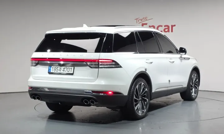 Lincoln Aviator