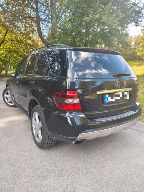 Mercedes-Benz ML 320