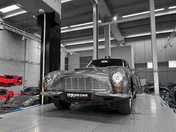 Aston Martin DB