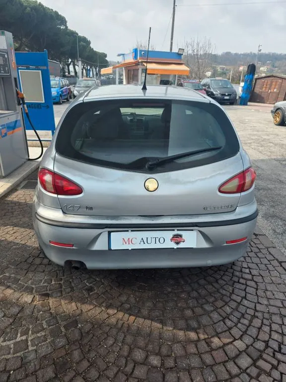 Alfa Romeo 147