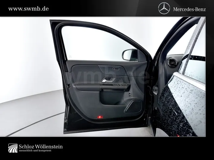Mercedes-Benz GLA 180