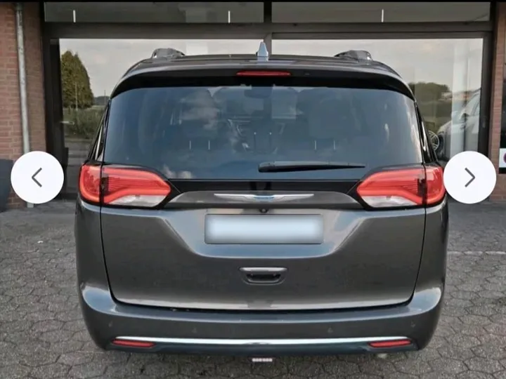 Chrysler Pacifica