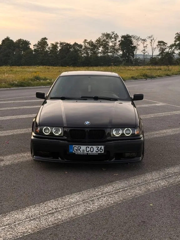 BMW 318