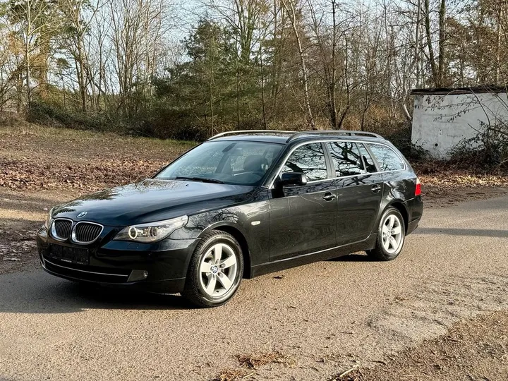 BMW 523
