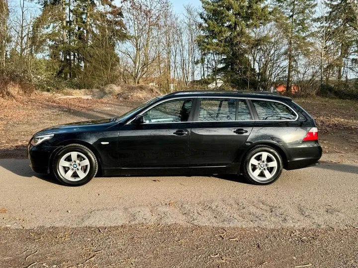 BMW 523