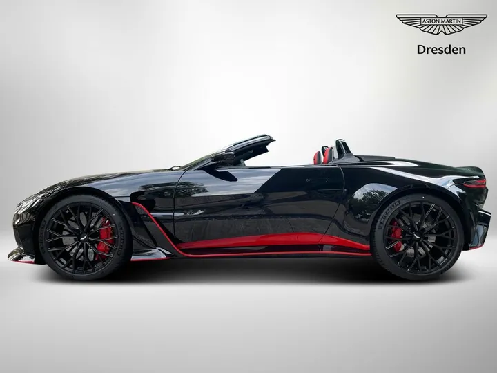 Aston Martin V12 Vantage