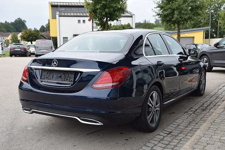 Mercedes-Benz C 180