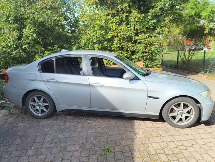 BMW 325