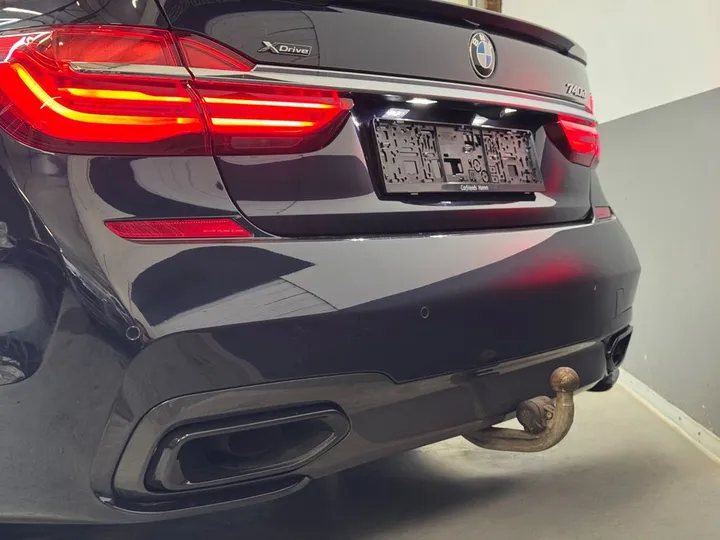 BMW 740