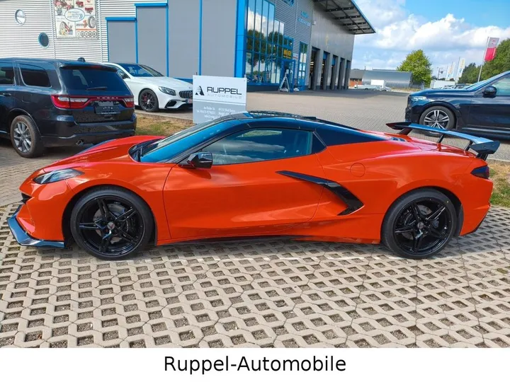 Corvette C8