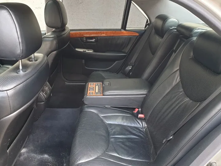 Lexus LS 430