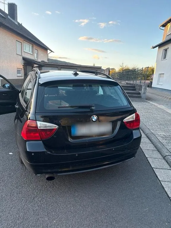 BMW 320