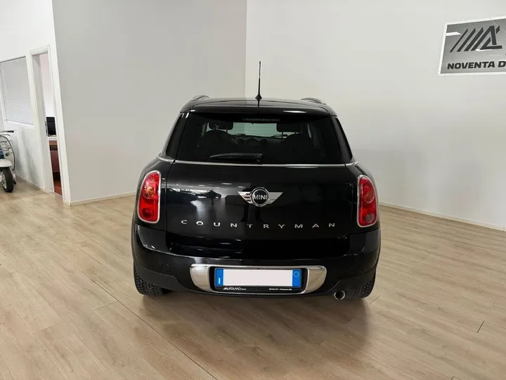 MINI Countryman D (Cooper)