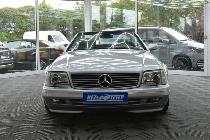 Mercedes-Benz SL 320