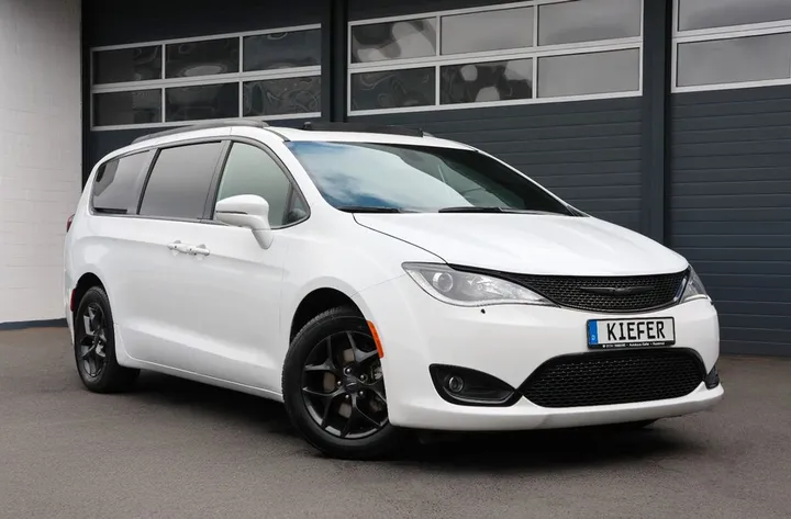 Chrysler Pacifica