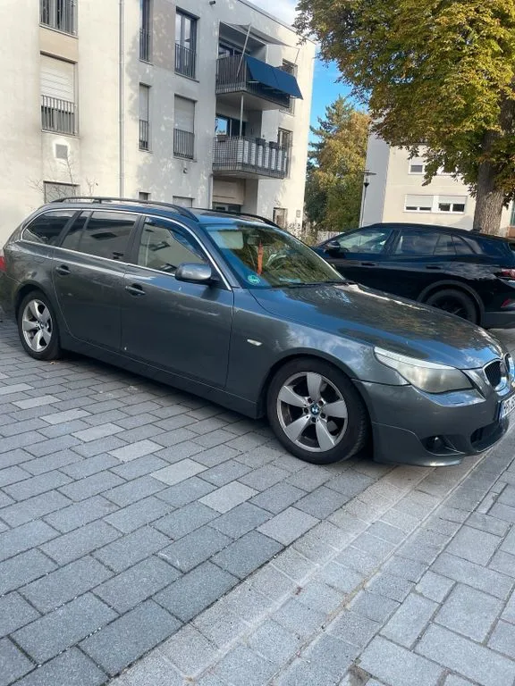 BMW 525