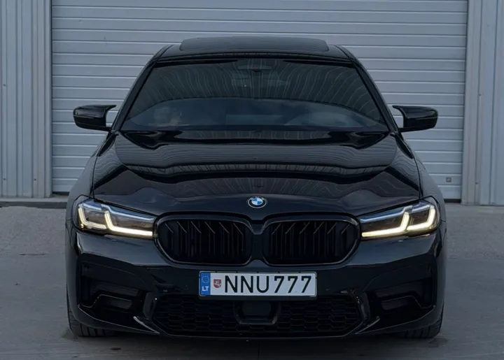 BMW 530