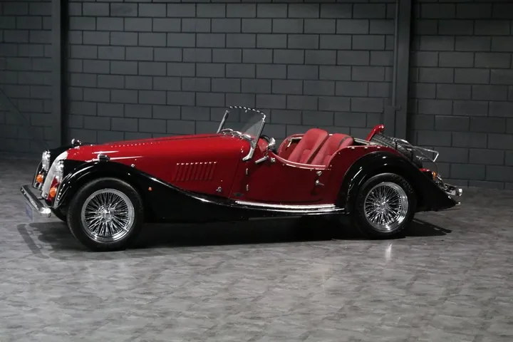Morgan Plus 8