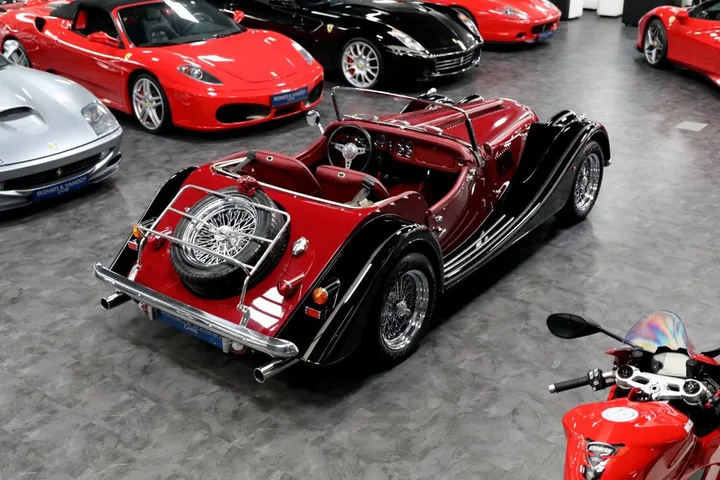 Morgan Plus 8