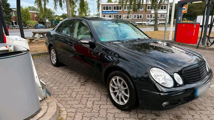 Mercedes-Benz E 280