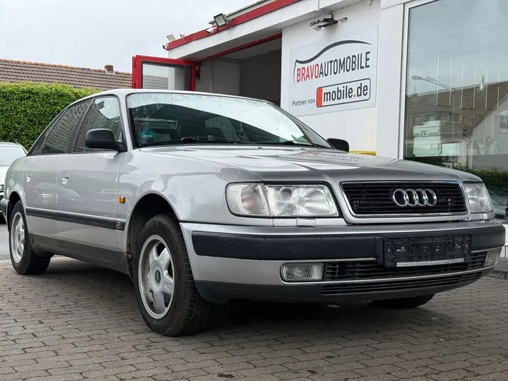 Audi 100