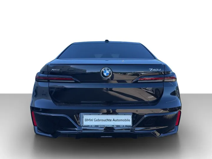 BMW 740
