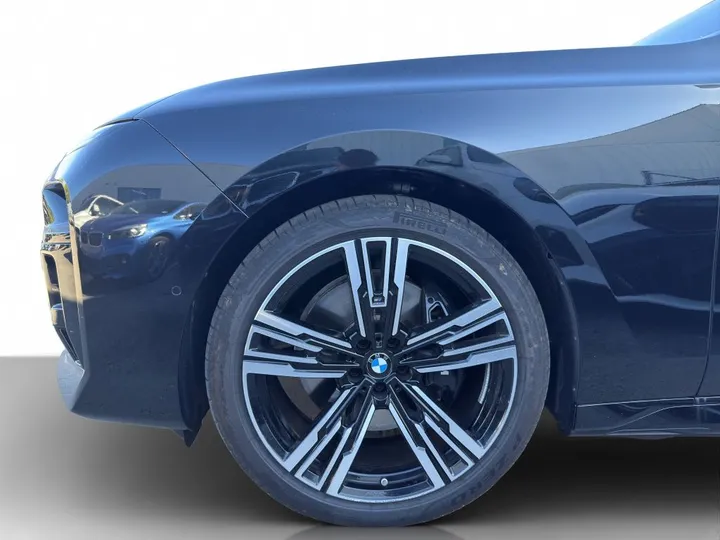 BMW 740