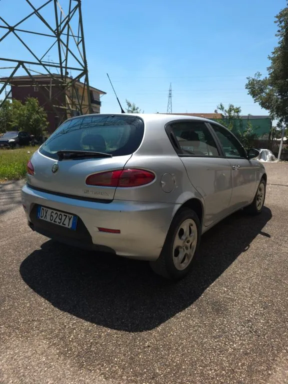 Alfa Romeo 147