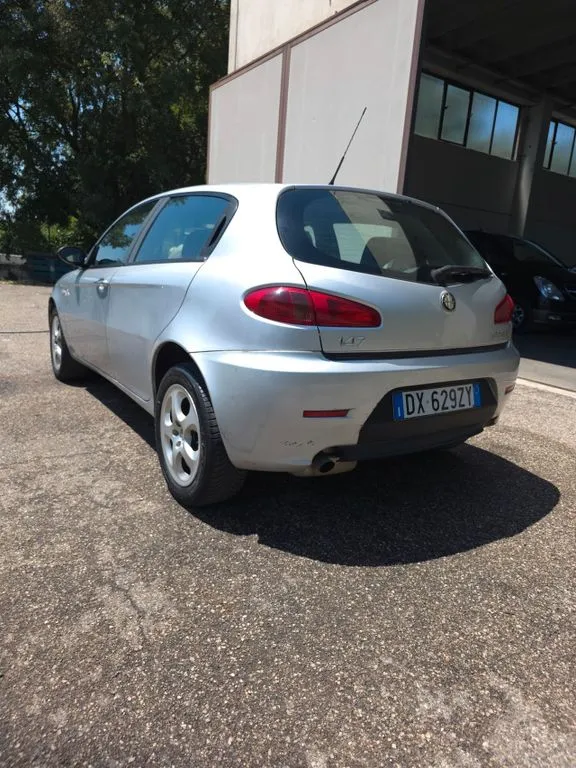 Alfa Romeo 147