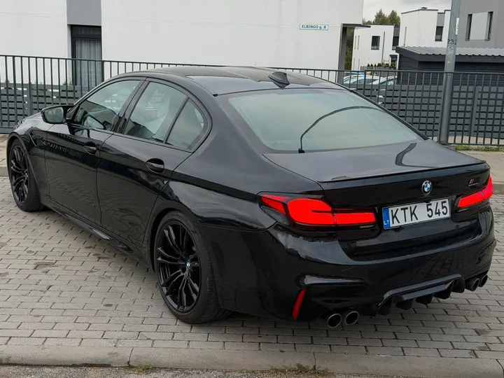 BMW M5