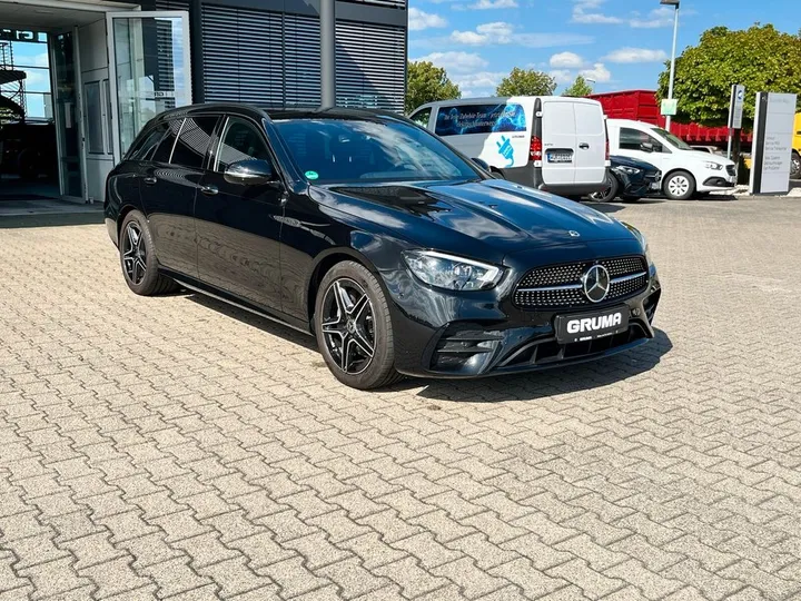 Mercedes-Benz E 220