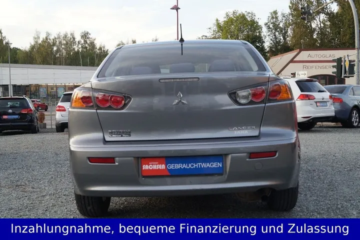 Mitsubishi Lancer