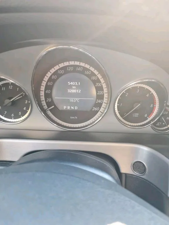 Mercedes-Benz E 250