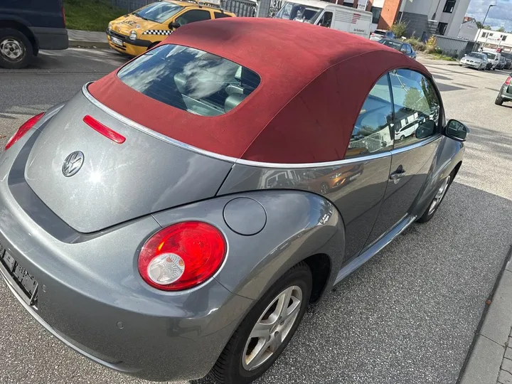 Volkswagen New Beetle