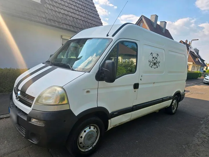 Opel Movano