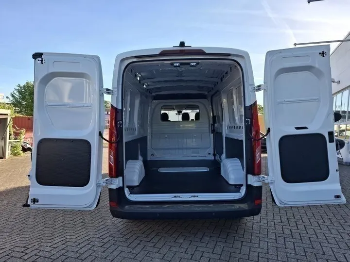 Maxus Deliver 9