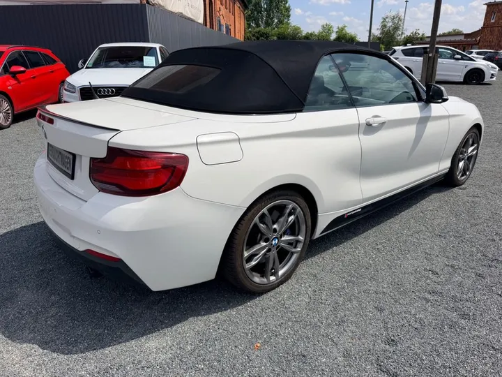 BMW M240i