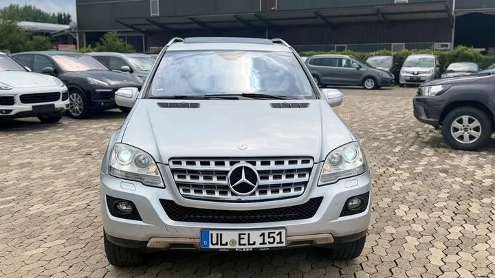 Mercedes-Benz ML 320