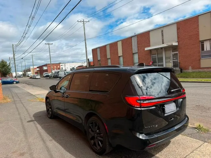 Chrysler Pacifica