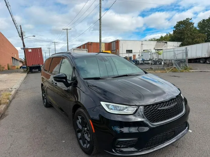 Chrysler Pacifica