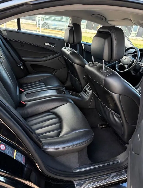 Mercedes-Benz CLS 320