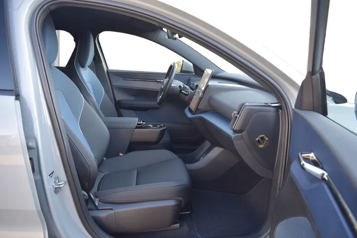 Volvo EX30